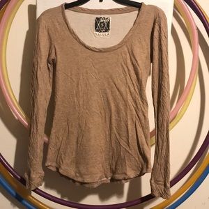 Aritzia - Long sleeve shirt in a dark tan color